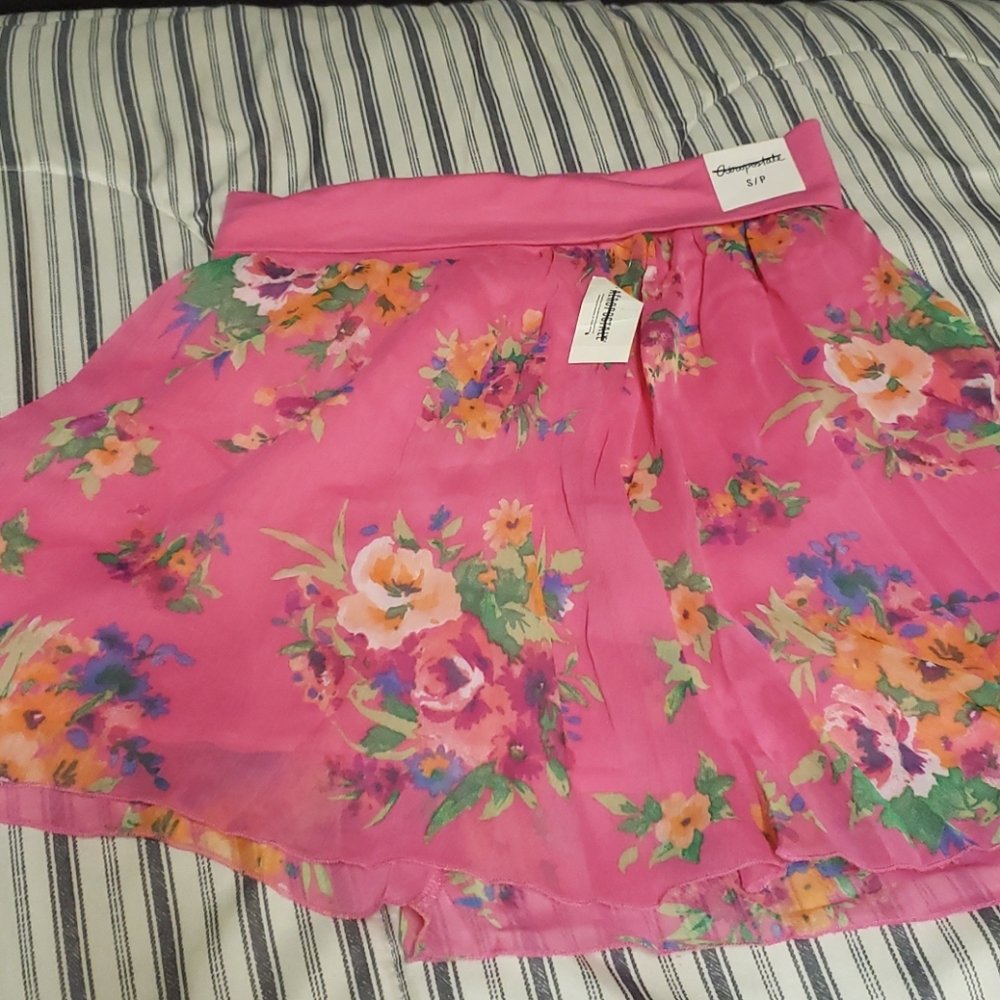 Aeropostale Floral S/P Skirt